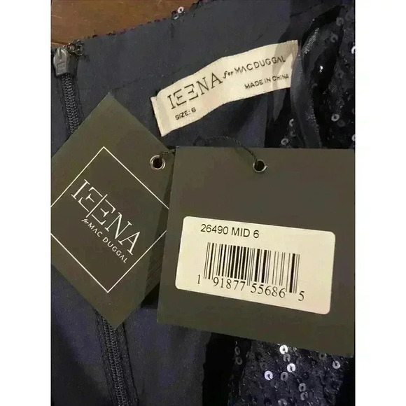 Mac Duggal SEQUINED LONG SLEEVE GOWN Sz 6 Midnight Formal Maxi Dress Slit Column - Picture 3 of 9